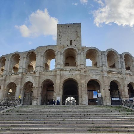 Mada Home Arles Bagian luar foto